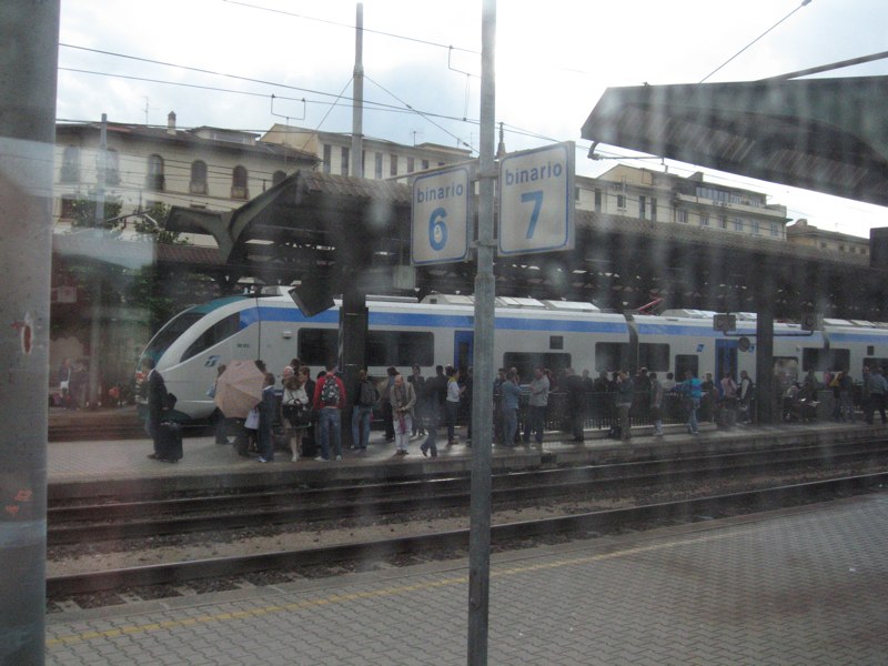 naples_stazione_05.30.06_09_19_41_.jpg