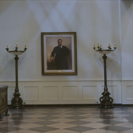 X2 Oval Office - 17.jpg